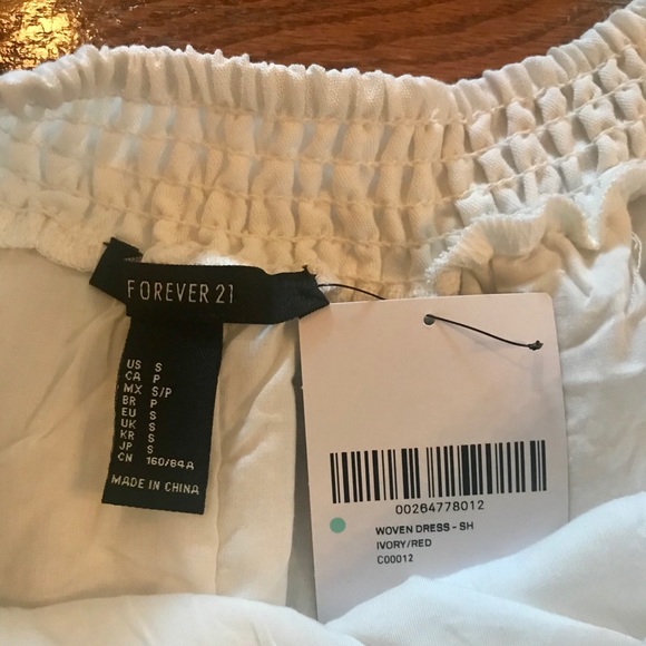 ☀️Forever 21 White & Red Off the Shoulder Dress - Picture 9 of 9